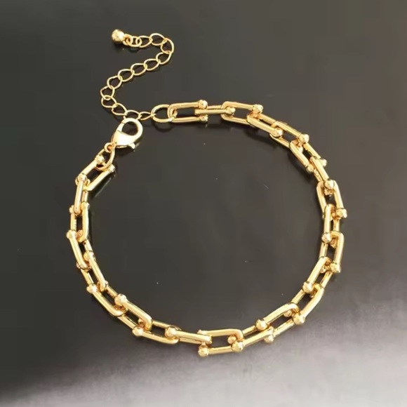 ✨ Just In gold color plated Women’s adjustable  brands model Chain bracelet - Picture 8 of 8